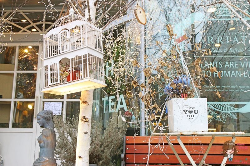 【首爾咖啡館】ARRIATE Cafe 江南花草咖啡館，乾燥花夢幻芬芳香 @Alina 愛琳娜