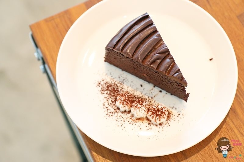 【台北食記】Ratio Coffee Roasters 不限時咖啡館,甜點蛋糕好吃 @Alina 愛琳娜 【台北食記】Ratio Coffee Roasters 不限時咖啡館,甜點蛋糕好吃 @Alina 愛琳娜