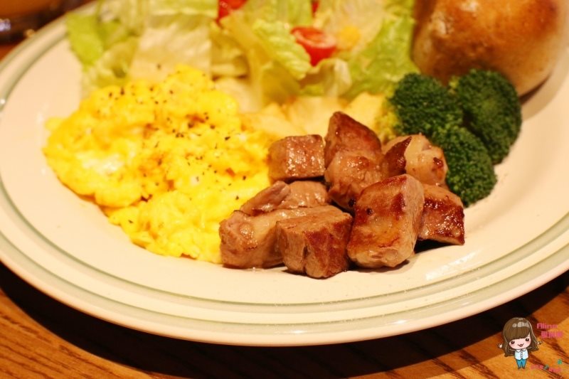【台北食記】Ginas122 Cafe 從早坐到晚的放鬆咖啡餐酒館 @Alina 愛琳娜 【台北食記】Ginas122 Cafe 從早坐到晚的放鬆咖啡餐酒館 @Alina 愛琳娜