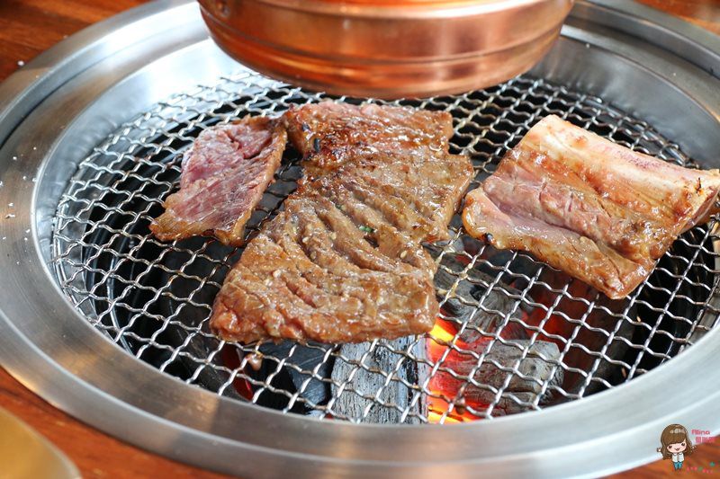 【台北美食】Meat Love 韓式燒肉餐廳，橡木炭直火烤秘醬牛小排 @Alina 愛琳娜