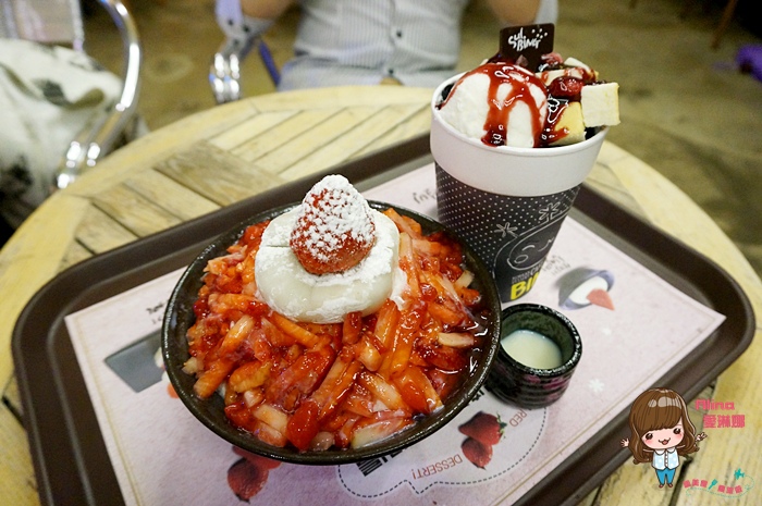 【首爾美食】雪冰東大門店 Sulbing草莓煉乳雪花冰,紅豆麻糬好Q彈 @Alina 愛琳娜