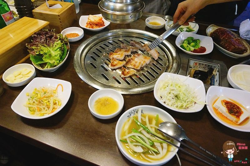 【首爾美食】石原亭炭火烤肉店-調味牛排烤五花肉韓式烤牛肉 @Alina 愛琳娜