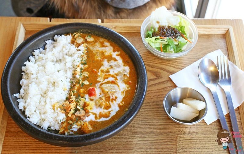 【首爾美食】益善洞121 傳統韓屋吃咖哩飯簡餐，一人友善餐廳 @Alina 愛琳娜