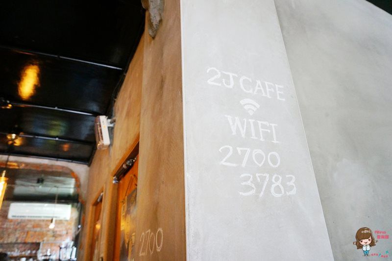 2J CAFE 韓式咖啡館 複合式餐酒館|老宅工業風環境 @Alina 愛琳娜 2J CAFE 韓式咖啡館 複合式餐酒館|老宅工業風環境 @Alina 愛琳娜