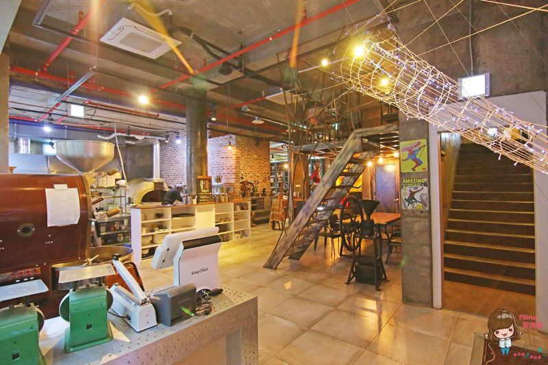 【濟州島咖啡館】AIYA Cafe 西歸浦城山日出峰 黑豬肉日出峰披薩 @Alina 愛琳娜