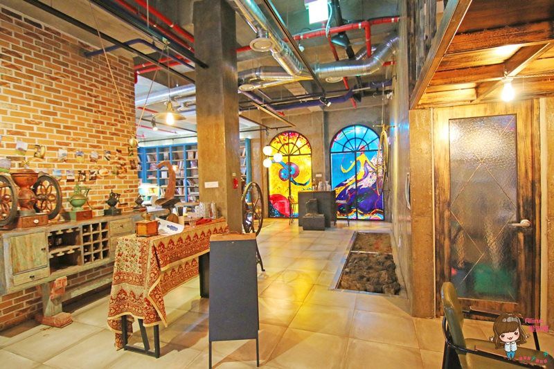 【濟州島咖啡館】AIYA Cafe 西歸浦城山日出峰 黑豬肉日出峰披薩 @Alina 愛琳娜