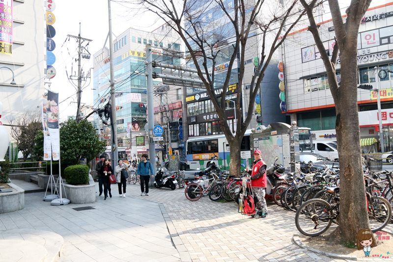【釜山美食】Cafe 301 可愛咖啡館草莓鬆餅,慶星釜星大學站旁 @Alina 愛琳娜 【釜山美食】Cafe 301 可愛咖啡館草莓鬆餅,慶星釜星大學站旁 @Alina 愛琳娜