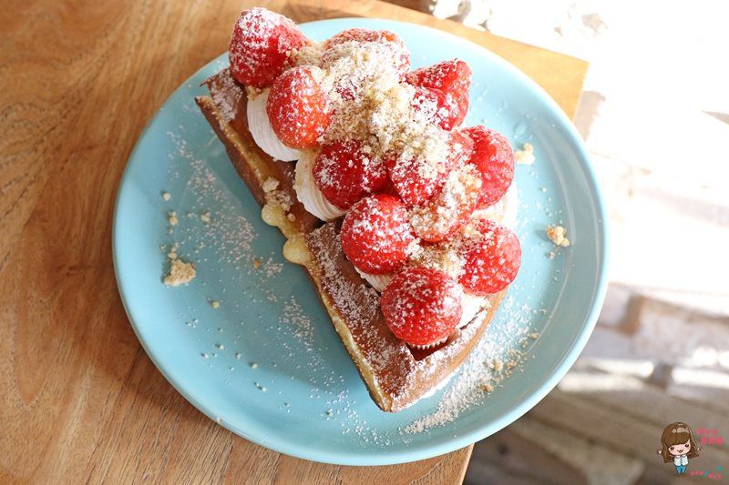 【釜山美食】Cafe 301 可愛咖啡館草莓鬆餅,慶星釜星大學站旁 @Alina 愛琳娜 【釜山美食】Cafe 301 可愛咖啡館草莓鬆餅,慶星釜星大學站旁 @Alina 愛琳娜
