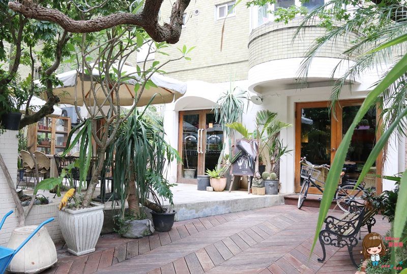 【台北咖啡館】COSTUMICE CAFE 歐風舒適，享受慵懶的午後 @Alina 愛琳娜