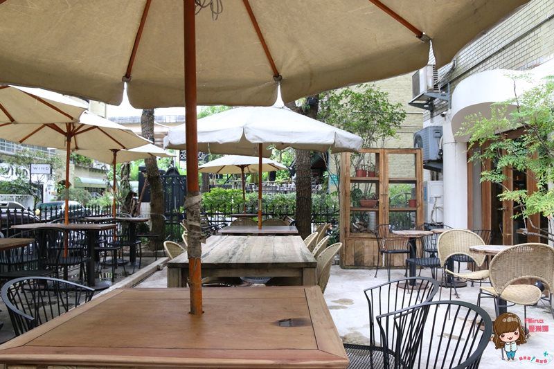 【台北咖啡館】COSTUMICE CAFE 歐風舒適，享受慵懶的午後 @Alina 愛琳娜