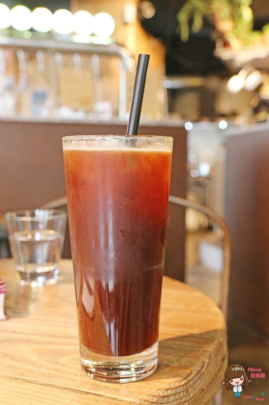 【台北咖啡館】COSTUMICE CAFE 歐風舒適，享受慵懶的午後 @Alina 愛琳娜