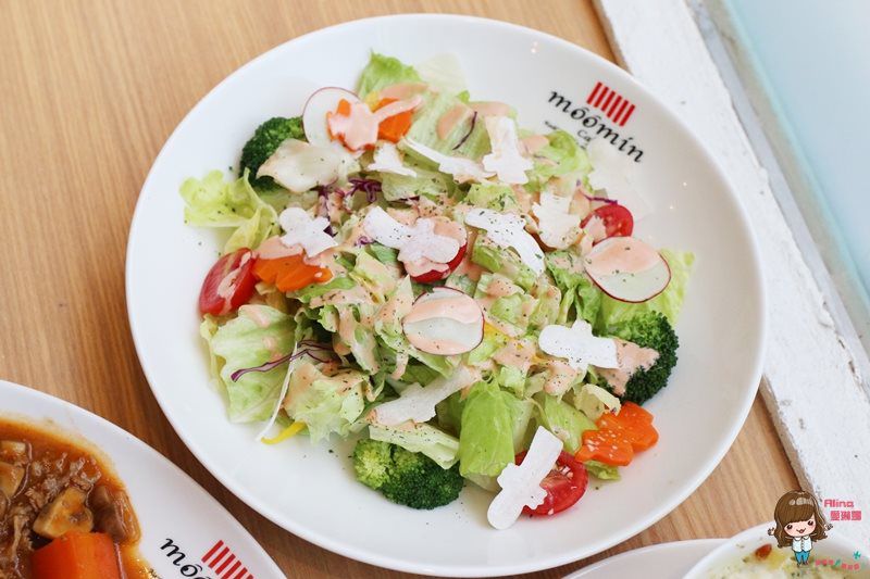 【台北食記】嚕嚕米主題餐廳 Moomin Cafe 超萌超可愛 勾起滿滿回憶的小精靈 @Alina 愛琳娜