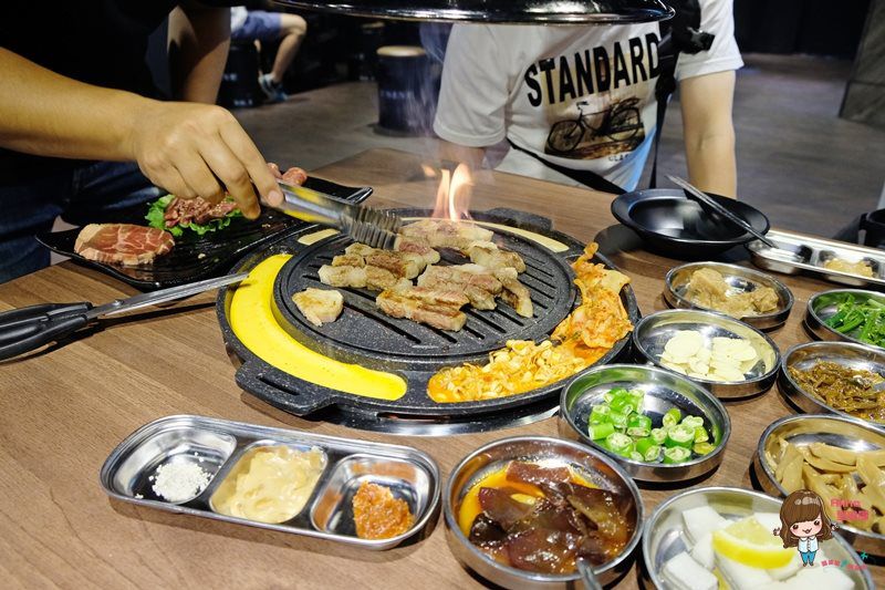 【台北美食】市府站-Woosan 韓式烤肉店|部隊鍋套餐配爐邊起司超搭 @Alina 愛琳娜 【台北美食】市府站-Woosan 韓式烤肉店|部隊鍋套餐配爐邊起司超搭 @Alina 愛琳娜