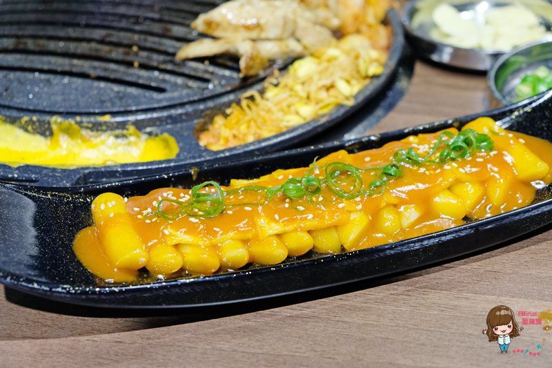 【台北美食】市府站-Woosan 韓式烤肉店｜部隊鍋套餐配爐邊起司超搭 @Alina 愛琳娜