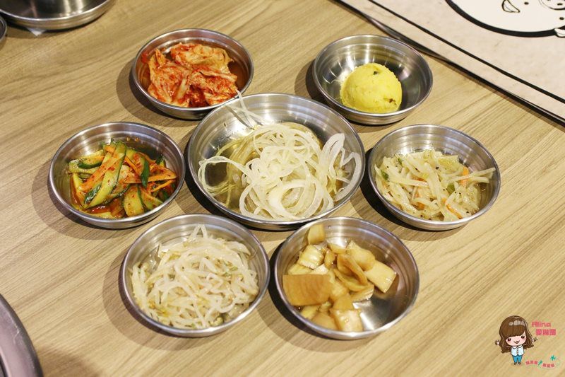 【食記】台北東區 台韓民國韓式燒肉店 烤豬肉拼盤 西瓜燒酒香甜好消暑 @Alina 愛琳娜