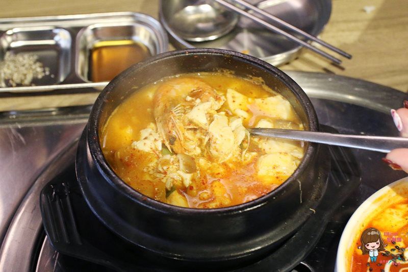 【食記】台北東區 台韓民國韓式燒肉店 烤豬肉拼盤 西瓜燒酒香甜好消暑 @Alina 愛琳娜