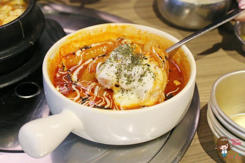 【食記】台北東區 台韓民國韓式燒肉店 烤豬肉拼盤 西瓜燒酒香甜好消暑 @Alina 愛琳娜 【食記】台北東區 台韓民國韓式燒肉店 烤豬肉拼盤 西瓜燒酒香甜好消暑 @Alina 愛琳娜