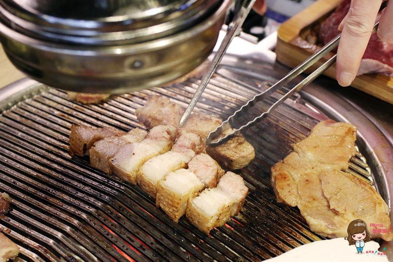 【食記】台北東區 台韓民國韓式燒肉店 烤豬肉拼盤 西瓜燒酒香甜好消暑 @Alina 愛琳娜