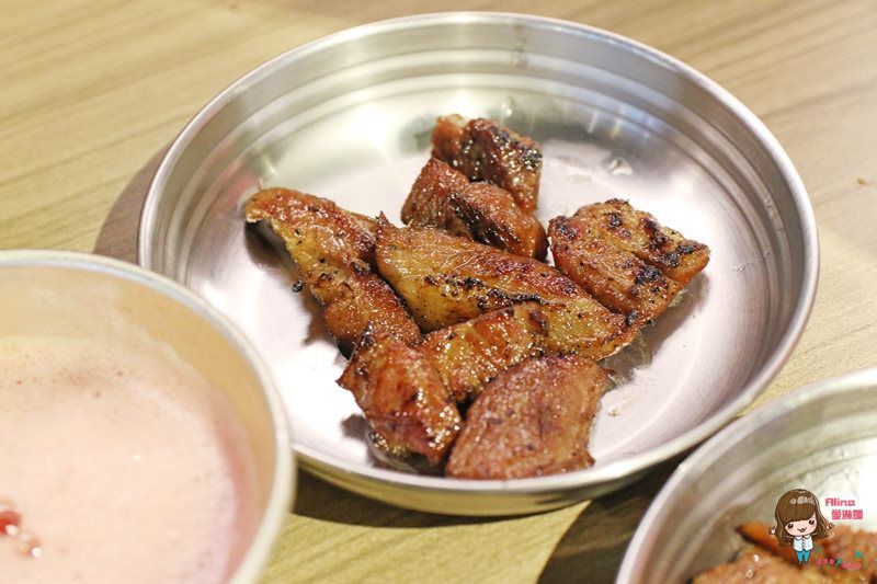 【食記】台北東區 台韓民國韓式燒肉店 烤豬肉拼盤 西瓜燒酒香甜好消暑 @Alina 愛琳娜 【食記】台北東區 台韓民國韓式燒肉店 烤豬肉拼盤 西瓜燒酒香甜好消暑 @Alina 愛琳娜