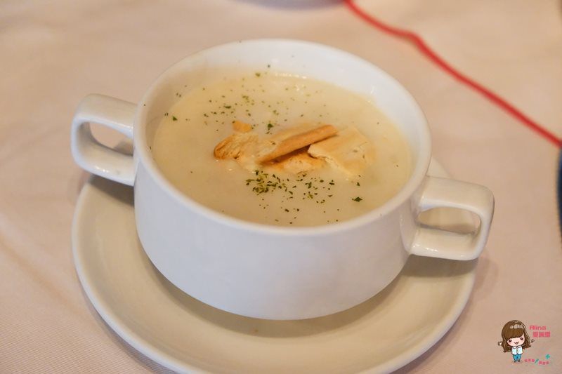 【台北美食】紅屋牛排館 老牌西餐廳｜商業午餐超值牛小排配干貝 @Alina 愛琳娜