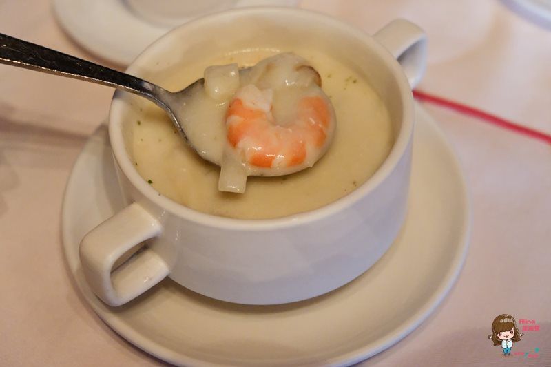 【台北美食】紅屋牛排館 老牌西餐廳｜商業午餐超值牛小排配干貝 @Alina 愛琳娜