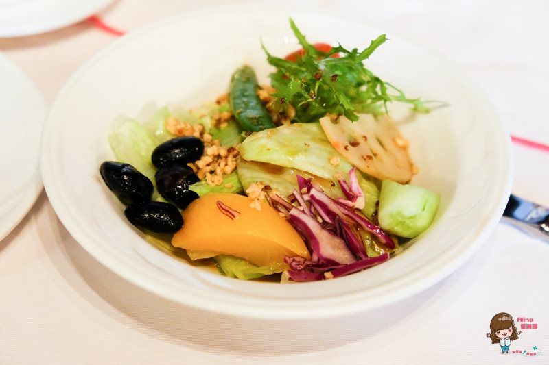 【台北美食】紅屋牛排館 老牌西餐廳｜商業午餐超值牛小排配干貝 @Alina 愛琳娜