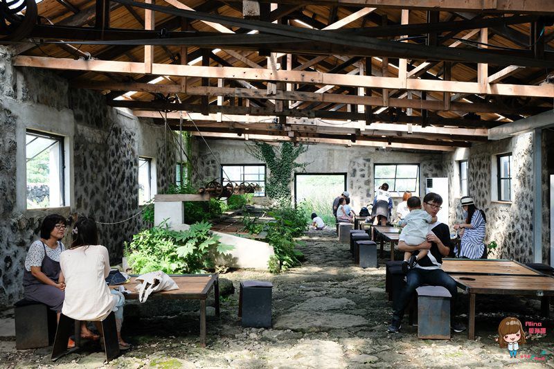 【濟州島咖啡館】Anthracite Coffee Roasters 廢墟工業風咖啡館 @Alina 愛琳娜 【濟州島咖啡館】Anthracite Coffee Roasters 廢墟工業風咖啡館 @Alina 愛琳娜