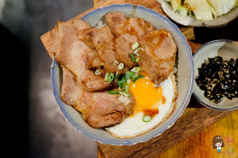 【台北美食】特有種商行｜複合式電影咖啡館，平日用餐不限時 @Alina 愛琳娜