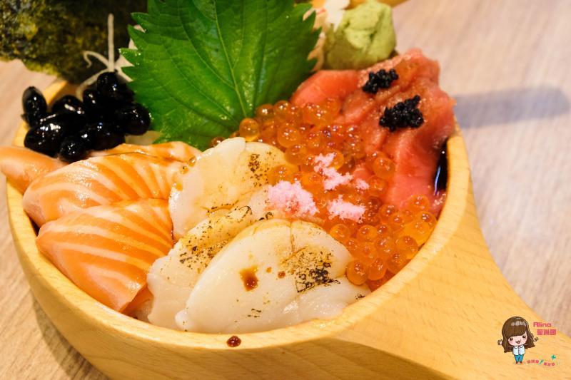 【台北食記】華山合掌村-生魚片握壽司 市場內海鮮丼飯,炙燒比目魚 @Alina 愛琳娜 【台北食記】華山合掌村-生魚片握壽司 市場內海鮮丼飯,炙燒比目魚 @Alina 愛琳娜