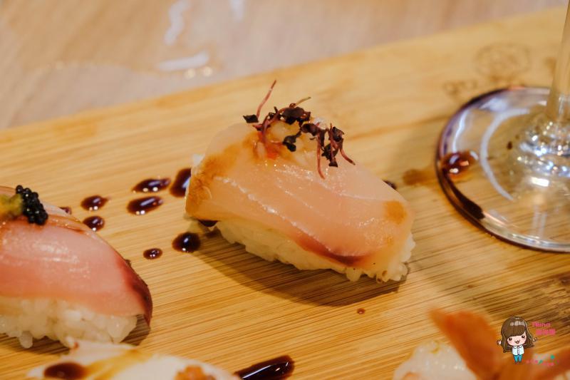 【台北食記】華山合掌村-生魚片握壽司 市場內海鮮丼飯,炙燒比目魚 @Alina 愛琳娜 【台北食記】華山合掌村-生魚片握壽司 市場內海鮮丼飯,炙燒比目魚 @Alina 愛琳娜