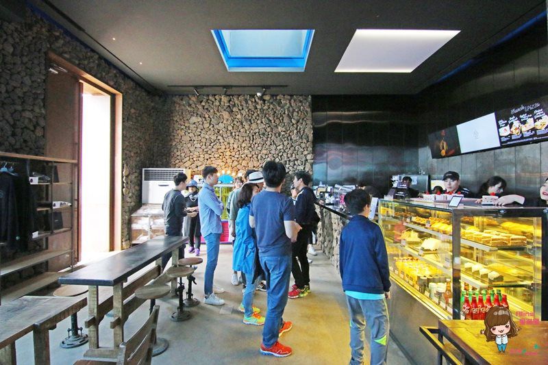 【濟州島咖啡館】涯月 Monsant 몽상드 海景玻璃屋咖啡廳 @Alina 愛琳娜
