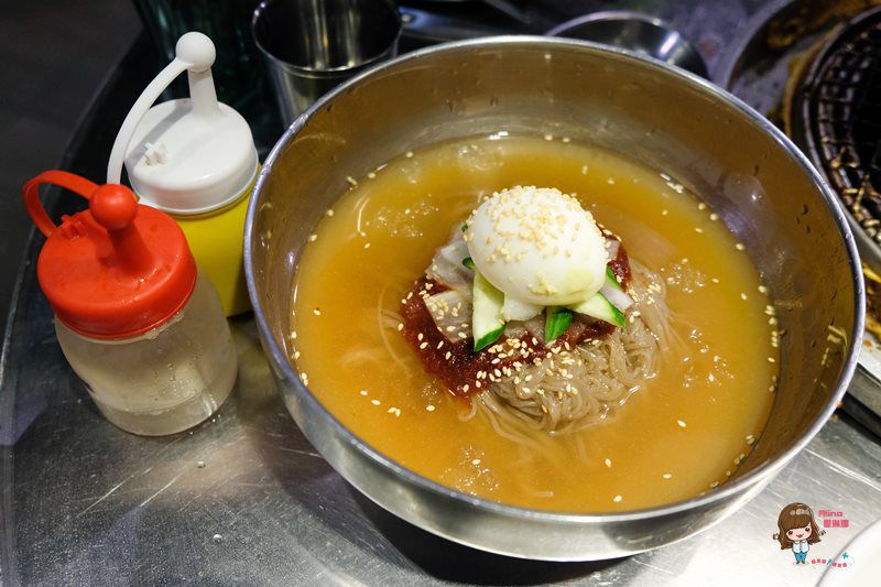 【食記】台北 新麻蒲海鷗-韓式烤肉美食,東區/西門町必吃韓國料理 @Alina 愛琳娜 【食記】台北 新麻蒲海鷗-韓式烤肉美食,東區/西門町必吃韓國料理 @Alina 愛琳娜