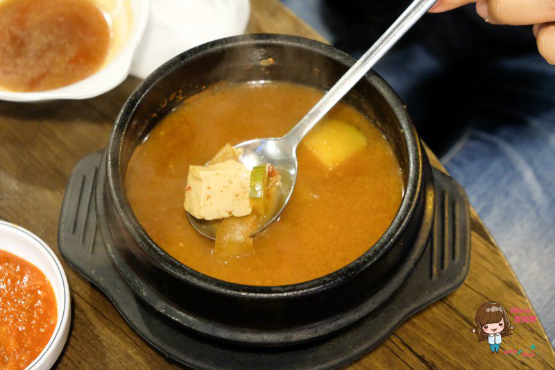 首爾弘大胖胖豬烤肉|平價韓國烤肉,松阪豬烤豬腸好吃 @Alina 愛琳娜 首爾弘大胖胖豬烤肉|平價韓國烤肉,松阪豬烤豬腸好吃 @Alina 愛琳娜