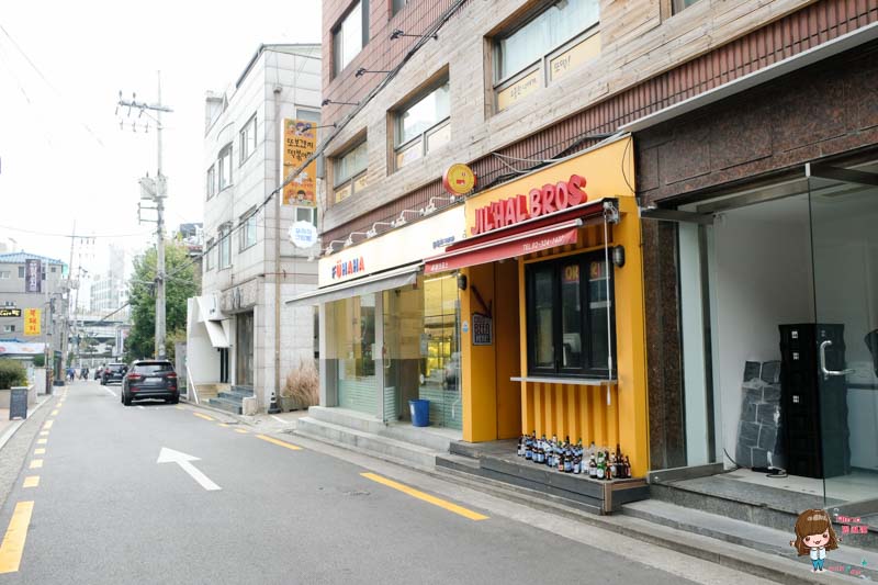 【首爾甜點】弘大 FUHAHA奶油麵包 SNS人氣打卡美食 鹽味優格奶油好吃 @Alina 愛琳娜 【首爾甜點】弘大 FUHAHA奶油麵包 SNS人氣打卡美食 鹽味優格奶油好吃 @Alina 愛琳娜