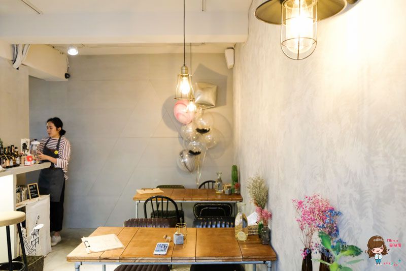 【台北咖啡】李氏咖啡 ARIELLEE Cafe 焦糖雞蛋布丁 氣質玫瑰鮮奶茶 @Alina 愛琳娜 【台北咖啡】李氏咖啡 ARIELLEE Cafe 焦糖雞蛋布丁 氣質玫瑰鮮奶茶 @Alina 愛琳娜