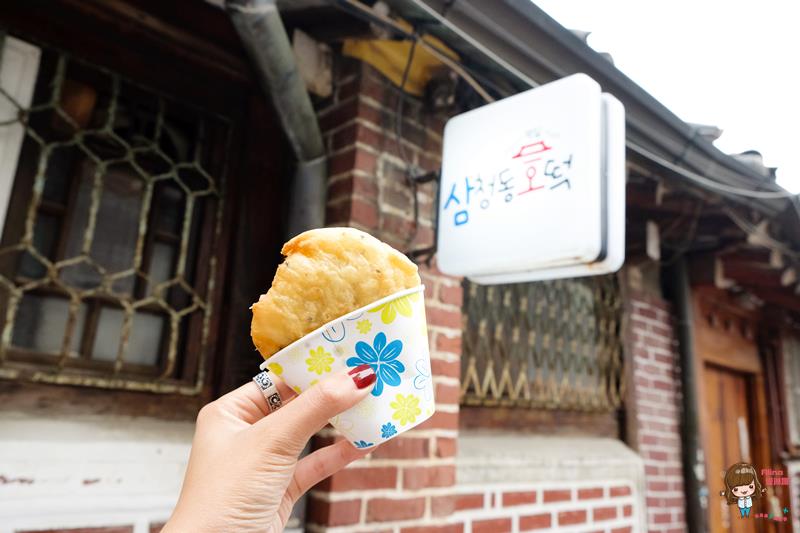 【首爾美食】北村 三清洞黑糖餅 韓國傳統小吃 杯裝邊走邊吃 小心燙口噴汁 @Alina 愛琳娜