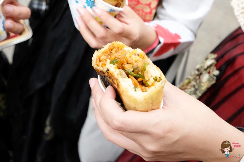 【首爾美食】北村 三清洞黑糖餅 韓國傳統小吃 杯裝邊走邊吃 小心燙口噴汁 @Alina 愛琳娜 【首爾美食】北村 三清洞黑糖餅 韓國傳統小吃 杯裝邊走邊吃 小心燙口噴汁 @Alina 愛琳娜