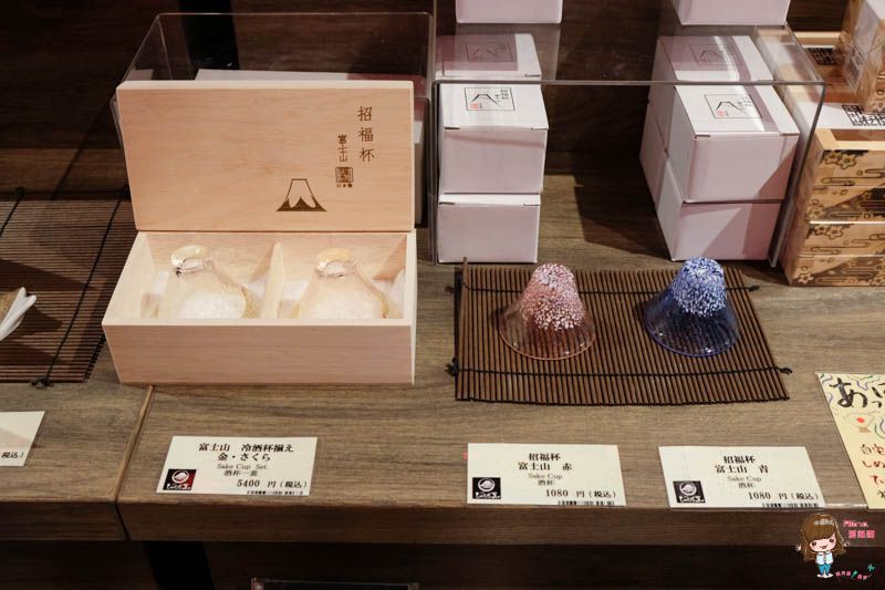 【日本景點】富士山一日遊 紅富士溫泉+御殿場Outlet 購物超便宜 @Alina 愛琳娜