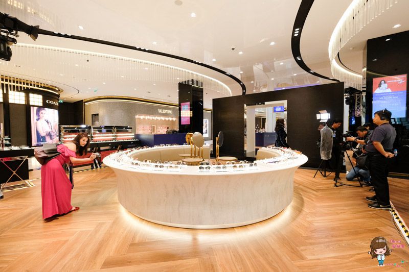 【曼谷自由行】KING POWER 王權曼谷市區免稅購物中心，時尚精品美妝香氛 @Alina 愛琳娜