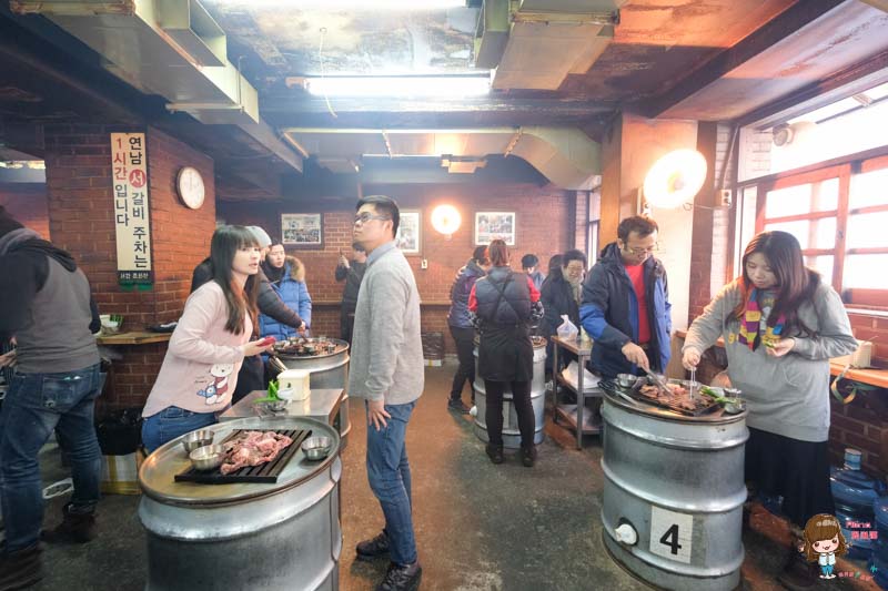【首爾美食】新村站著吃烤肉 就要站著吃烤韓牛,兩份我也吃得下 @Alina 愛琳娜 【首爾美食】新村站著吃烤肉 就要站著吃烤韓牛,兩份我也吃得下 @Alina 愛琳娜