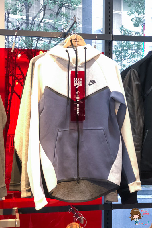 【東京購物】Sports Lab by atmos 日本必逛潮鞋店 連女人看了都想買! @Alina 愛琳娜