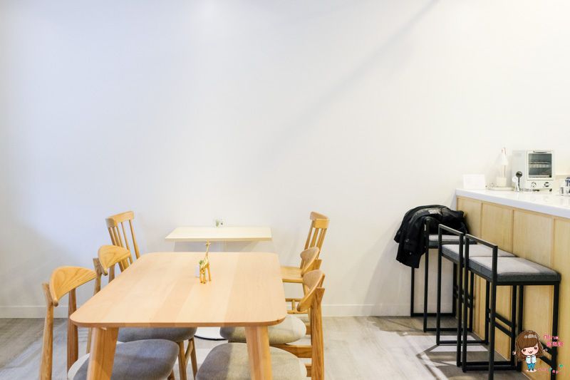 【食記】台北東湖 The Five Cafe Lab 內湖不限時咖啡館 文青悠閒的安靜空間 @Alina 愛琳娜