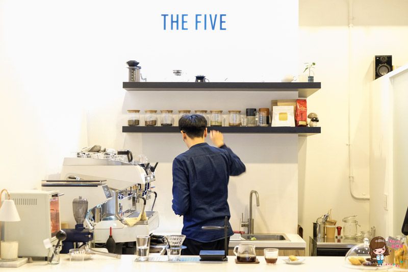 【食記】台北東湖 The Five Cafe Lab 內湖不限時咖啡館 文青悠閒的安靜空間 @Alina 愛琳娜