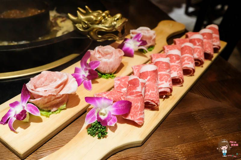 【食記】台北中山 龍頭火鍋 蔡記隆府 龍頭寺老灶火鍋 內外反轉麻辣鍋好氣派 @Alina 愛琳娜 【食記】台北中山 龍頭火鍋 蔡記隆府 龍頭寺老灶火鍋 內外反轉麻辣鍋好氣派 @Alina 愛琳娜