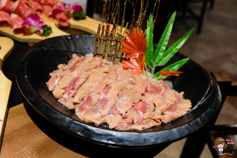 【食記】台北中山 龍頭火鍋 蔡記隆府 龍頭寺老灶火鍋 內外反轉麻辣鍋好氣派 @Alina 愛琳娜 【食記】台北中山 龍頭火鍋 蔡記隆府 龍頭寺老灶火鍋 內外反轉麻辣鍋好氣派 @Alina 愛琳娜