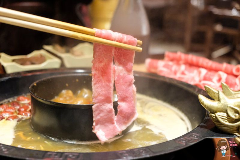 【食記】台北中山 龍頭火鍋 蔡記隆府 龍頭寺老灶火鍋 內外反轉麻辣鍋好氣派 @Alina 愛琳娜