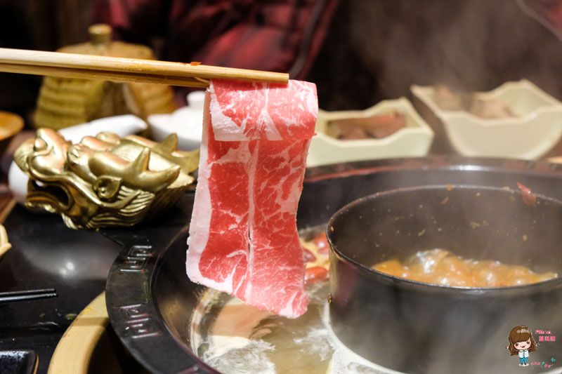 【食記】台北中山 龍頭火鍋 蔡記隆府 龍頭寺老灶火鍋 內外反轉麻辣鍋好氣派 @Alina 愛琳娜 【食記】台北中山 龍頭火鍋 蔡記隆府 龍頭寺老灶火鍋 內外反轉麻辣鍋好氣派 @Alina 愛琳娜