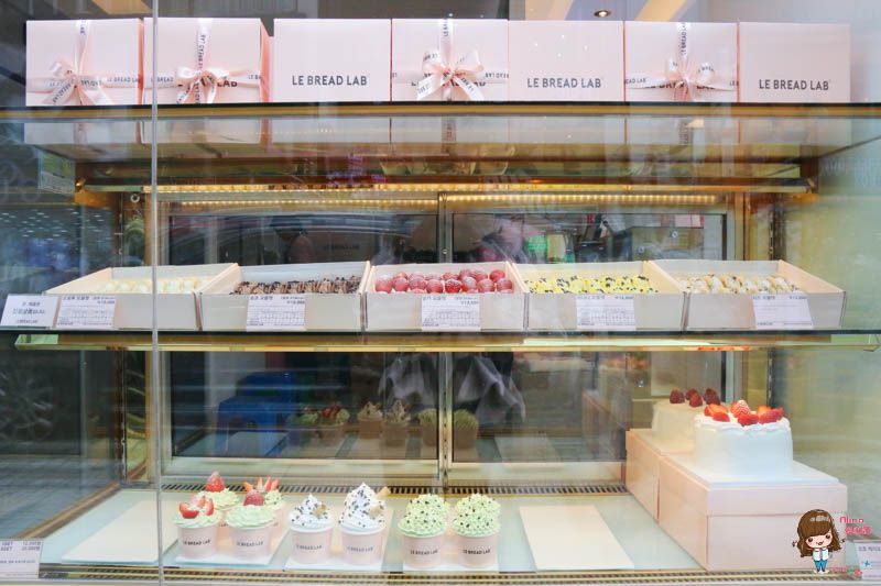 【釜山甜點】LE BREAD LAB 夢幻粉紅咖啡館,人氣草莓奶油捲(附首爾分店資訊) @Alina 愛琳娜 【釜山甜點】LE BREAD LAB 夢幻粉紅咖啡館,人氣草莓奶油捲(附首爾分店資訊) @Alina 愛琳娜