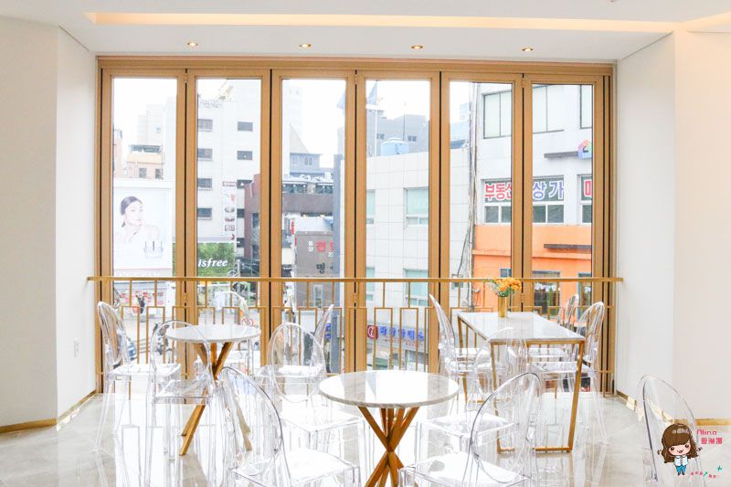 【釜山甜點】LE BREAD LAB 夢幻粉紅咖啡館,人氣草莓奶油捲(附首爾分店資訊) @Alina 愛琳娜 【釜山甜點】LE BREAD LAB 夢幻粉紅咖啡館,人氣草莓奶油捲(附首爾分店資訊) @Alina 愛琳娜