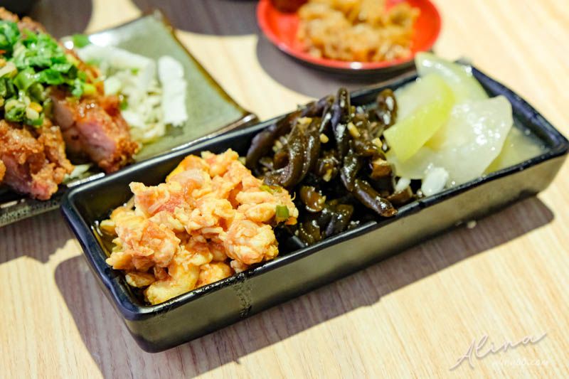 【食記】台北松山 老司機私房菜-椒麻雞便當鹹香好吃,滷五花甜鹹夠味 @Alina 愛琳娜
